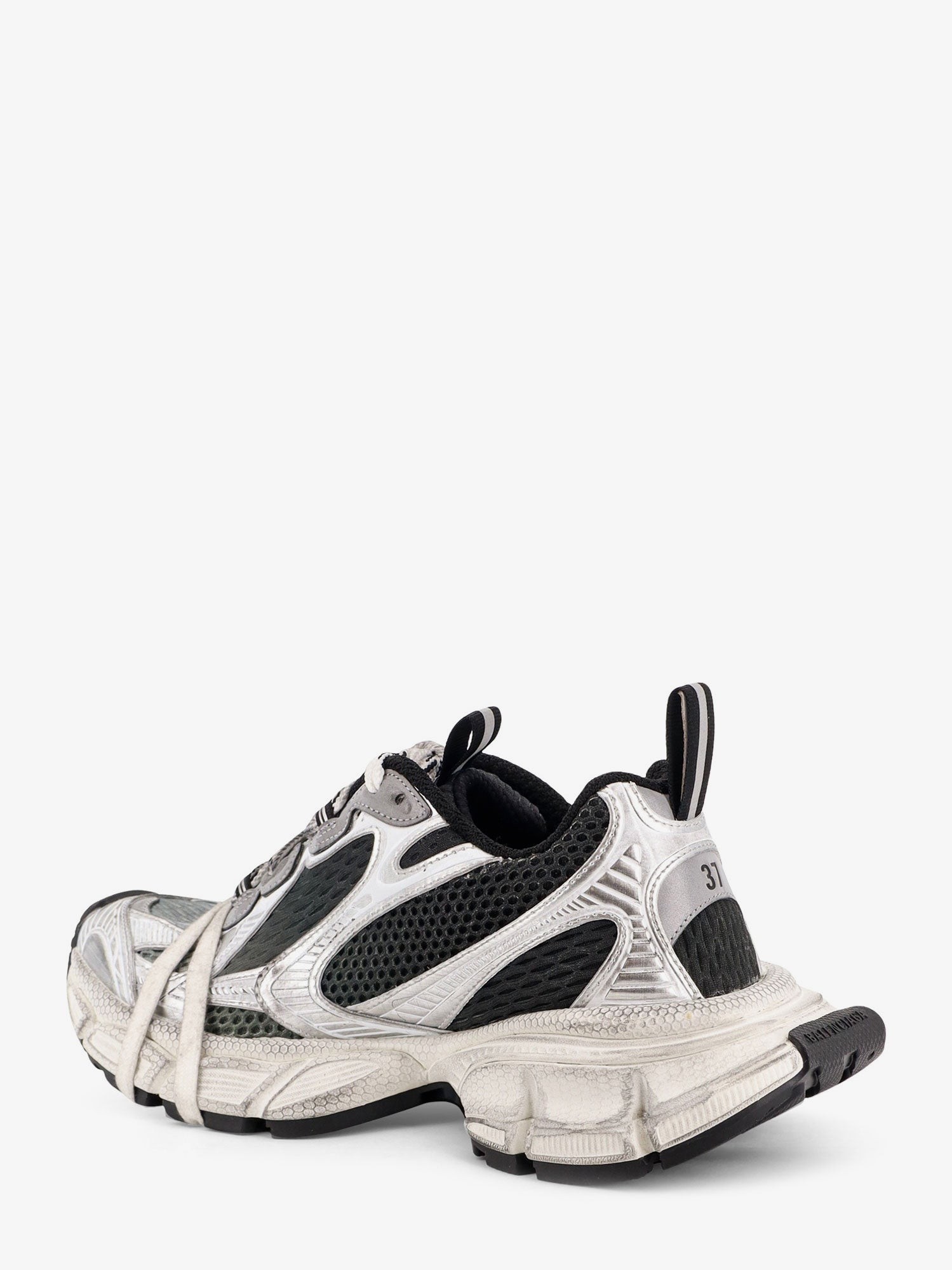 3XL Gradient mesh sneakers with used effect - Image 3