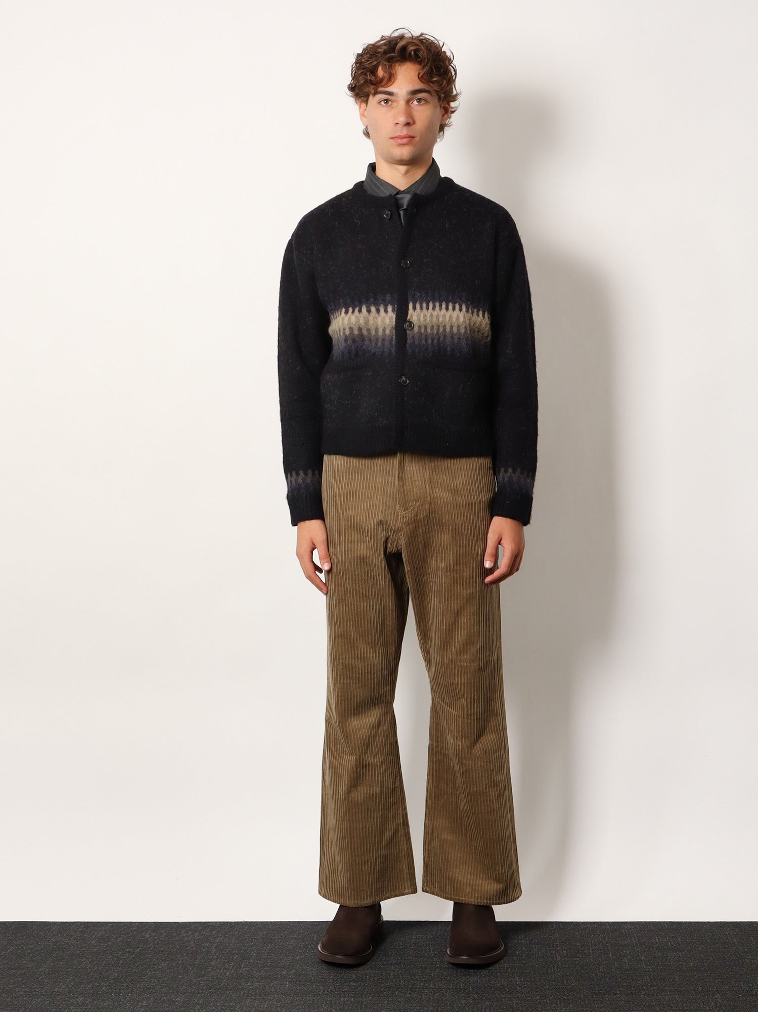 Jacquard Unisex alpaca cardigan - Image 3