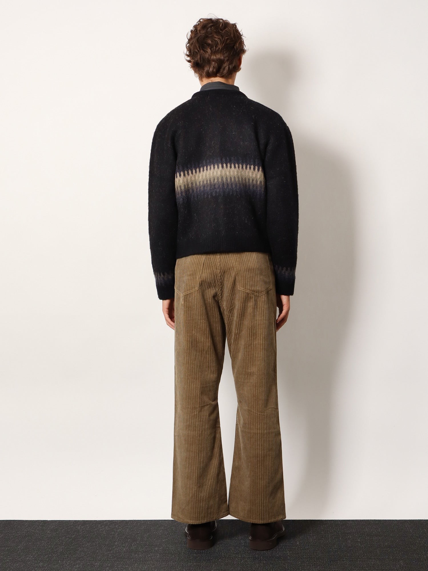 Jacquard Unisex alpaca cardigan - Image 4