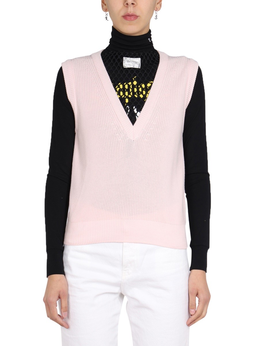 KNITTED VEST