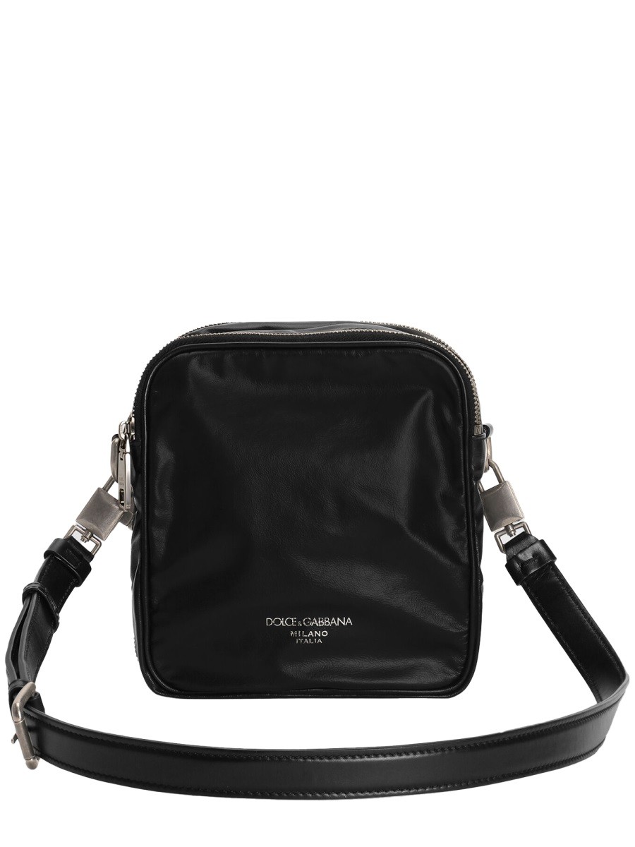 LEATHER BAG.