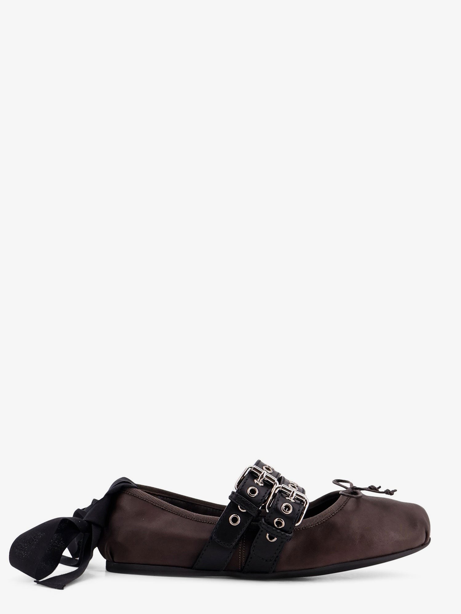Leather ballerinas