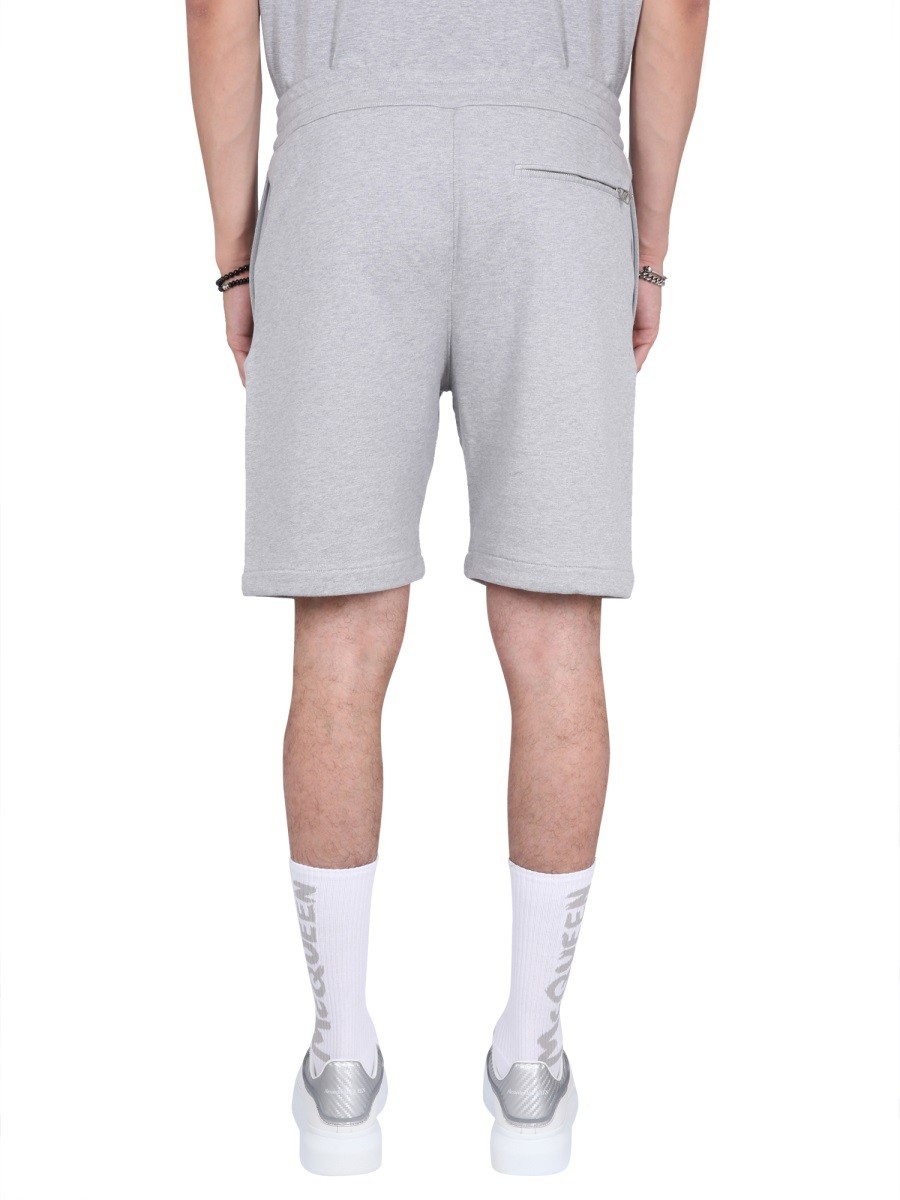 Alexander Mcqueen - BERMUDA SHORTS WITH GRAFFITI LOGO PRINT - Image 4