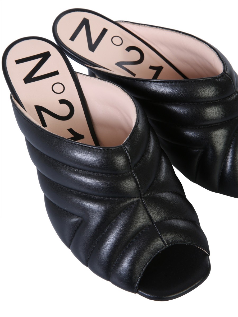 N°21 - CHEVRON PATTERN MULES - Image 2