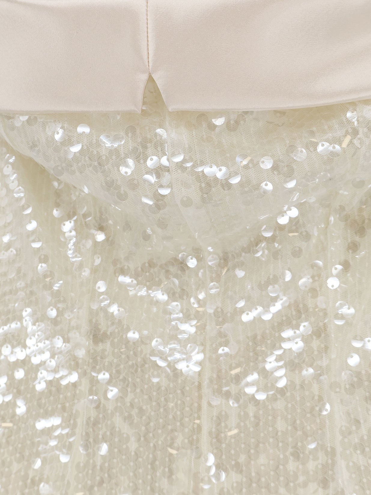 Dress with sequins - Image 3