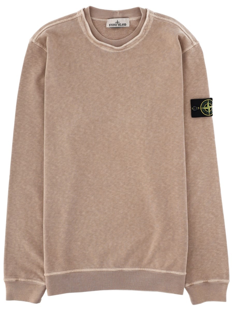 FELPA CON PATCH LOGO