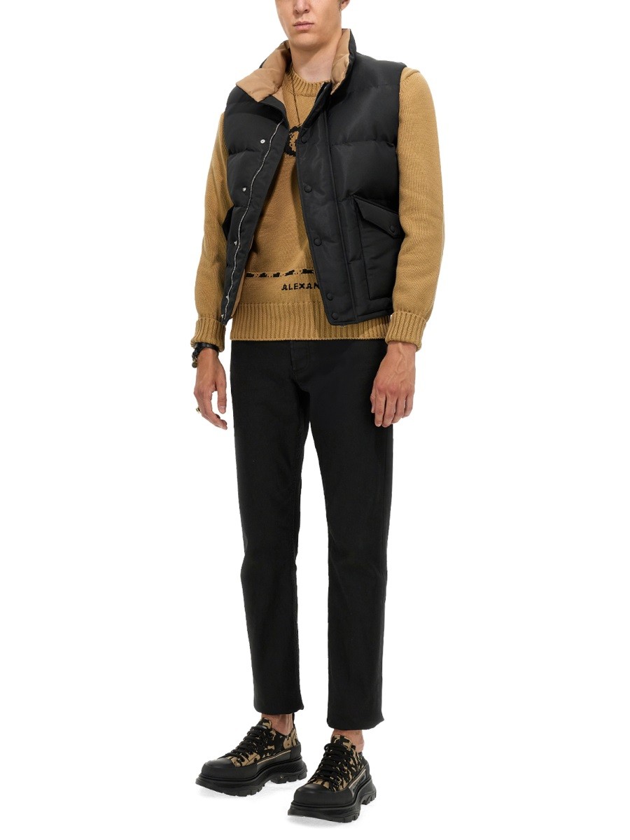 Alexander Mcqueen - GRAFFITI LOGO PRINT DOWN VEST - Image 2