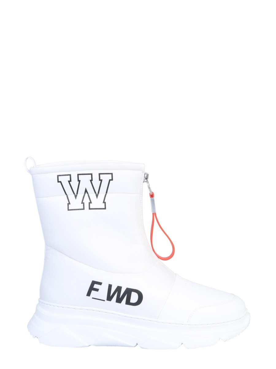 FORWARD LEATHER BOOT