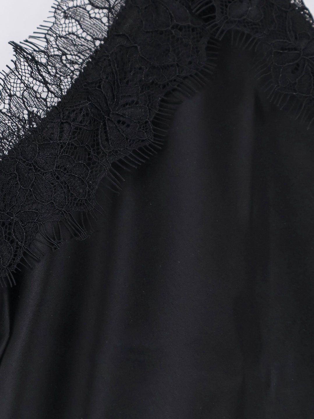 Satin top with lace profiles - Image 3