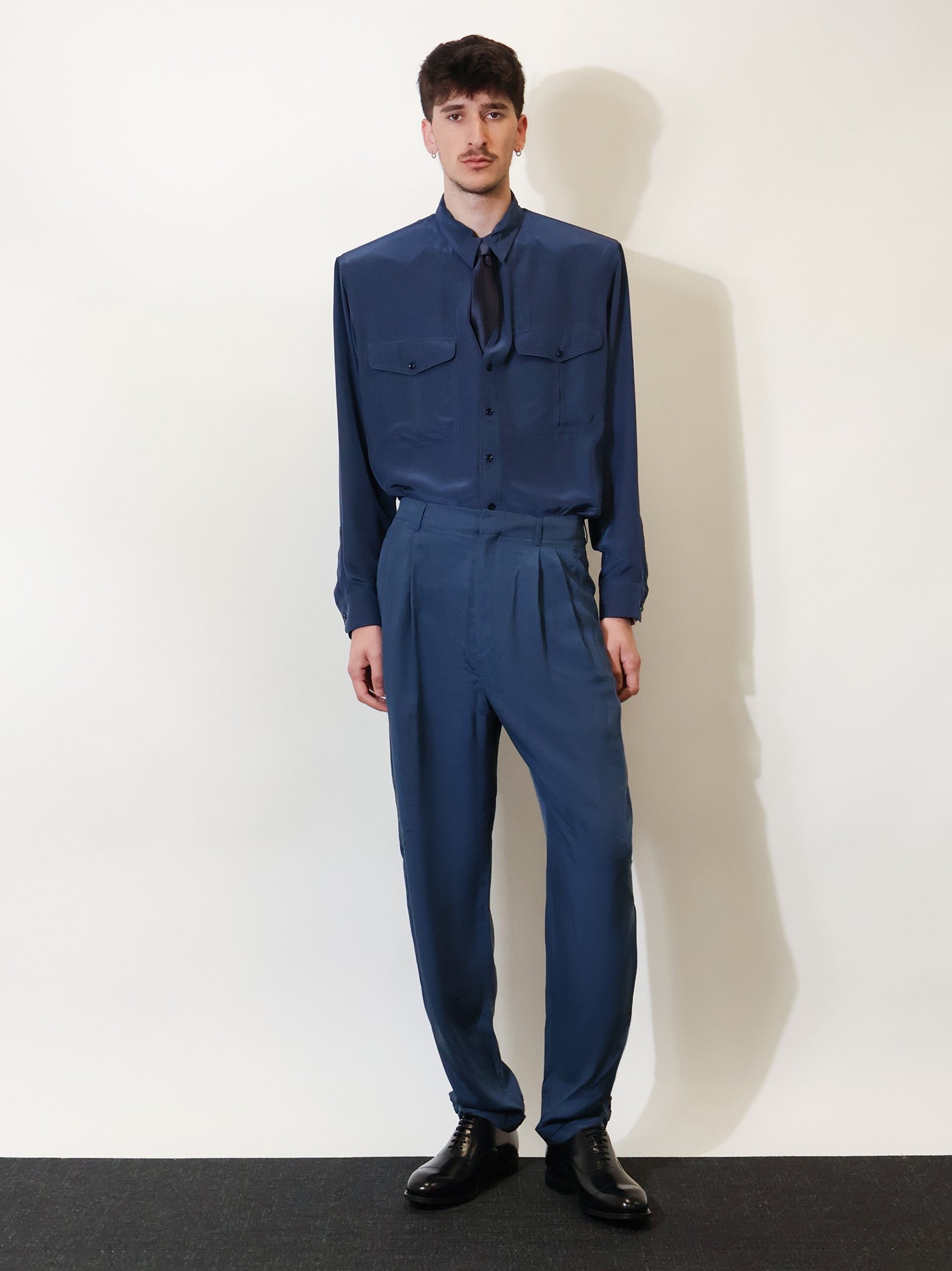 Silk trousers with belt - Image 2